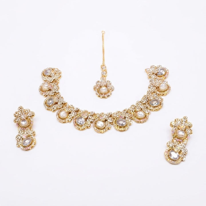 Kundan Pearl Floral Bridal Jewellery Set – Necklace, Earrings & Maang Tikka