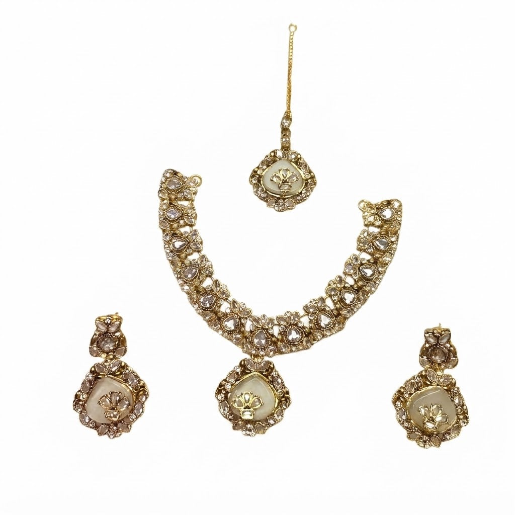 Lotus Kundan Floral Bridal Choker Jewellery Set – Necklace, Earrings & Maang Tikka